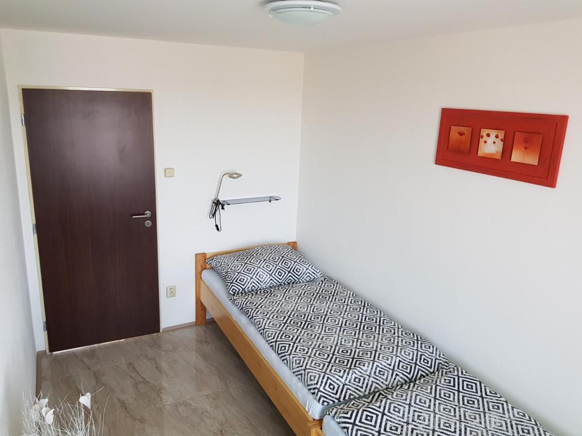 Apartmán s vinným sklepem VIKTORIE Pouzdřany Exterior foto