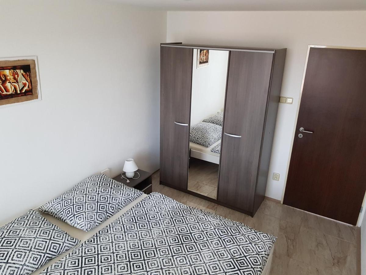 Apartmán s vinným sklepem VIKTORIE Pouzdřany Exterior foto